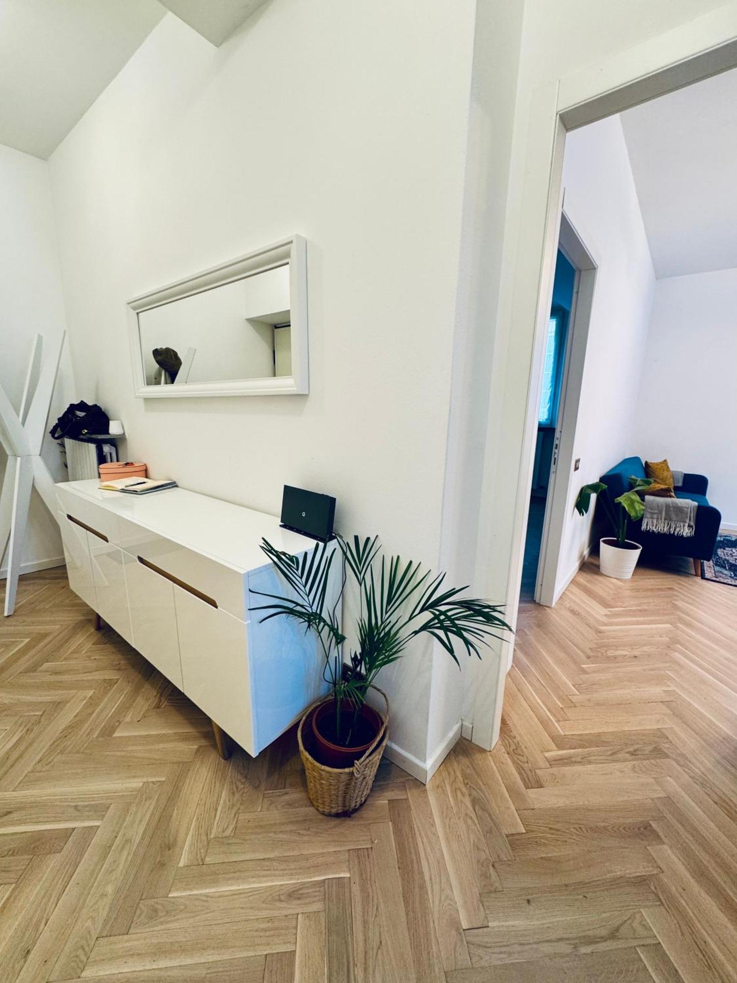 Wanderlust Splendido Appartamento In Centro ปาเวีย ภายนอก รูปภาพ